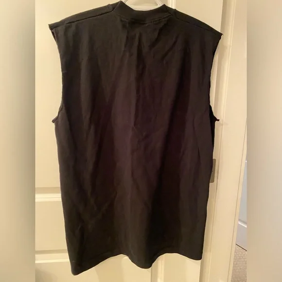 Tank - Size L - Picture 4 of 4